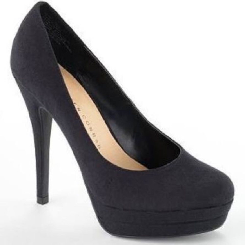 Lauren Conrad | Black Pumps